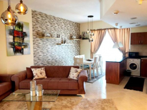 Luxury 1 bedroom apartment,pool, garden& lake view